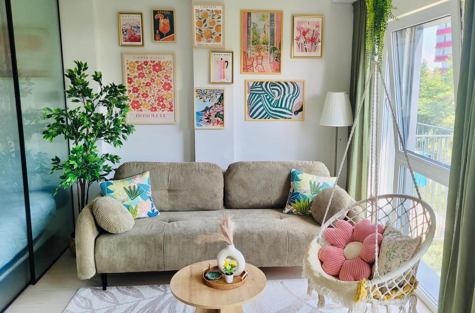 Living room, Seating area
