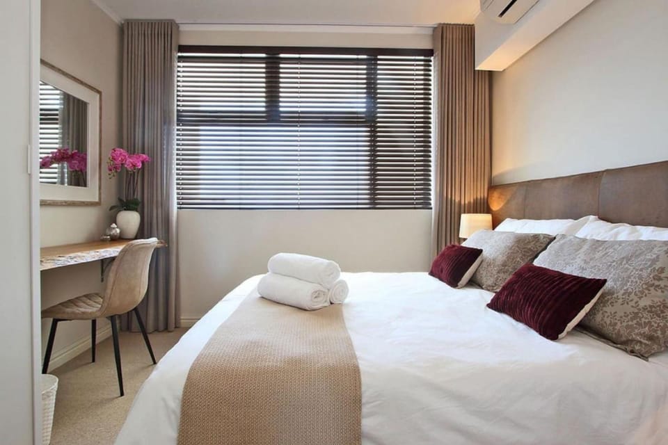 Tranquility Mouille Point Apartment in Cape Town