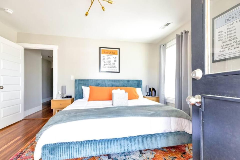 Bed, Bedroom