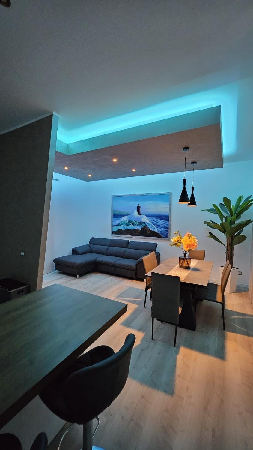 Dining area, Lunch