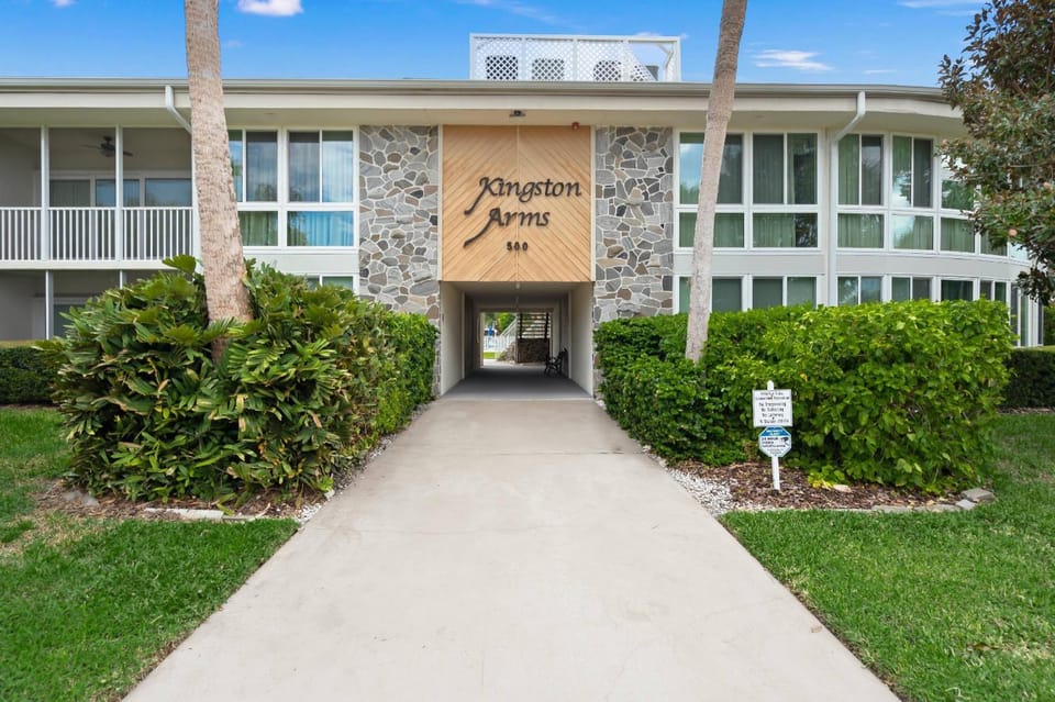 Kingston Arms Modern 1BR On Lido Key House in Saint Armands Key