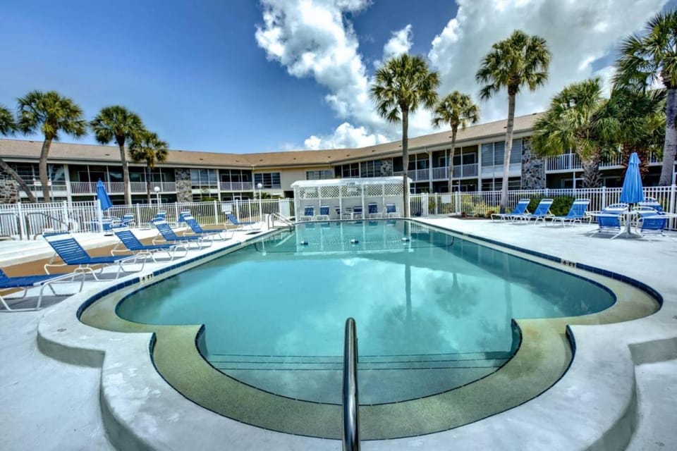 Kingston Arms Modern 1BR On Lido Key House in Saint Armands Key