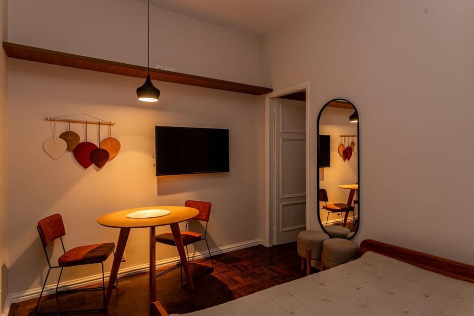 Modern 1-Bedroom Flat in Copacabana | GAP 14/303 Apartment in Rio de Janeiro