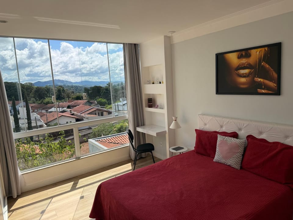 Sobrado com terraço gourmet e vista espetacular Apartment in Águas de Lindóia