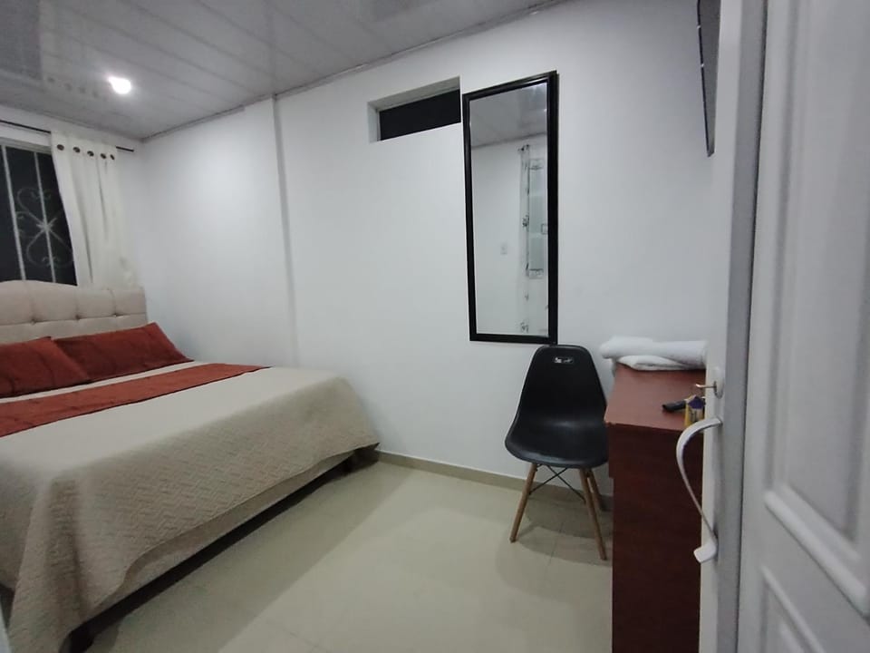 D habitación con baño privdo Bed and Breakfast in Bogota