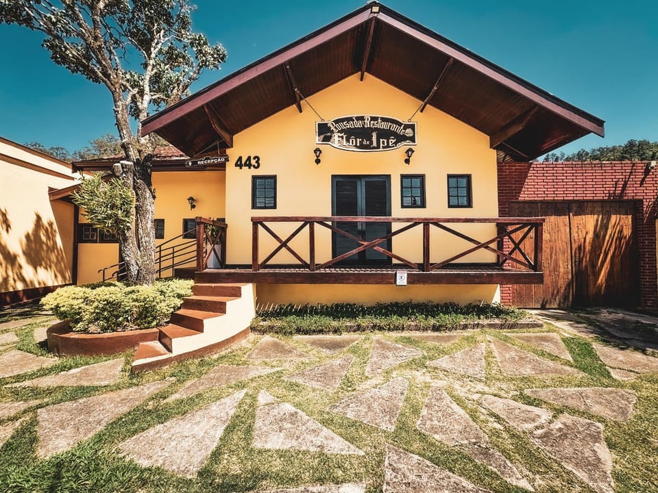 Pousada Flor de Ipe Inn in State of São Paulo