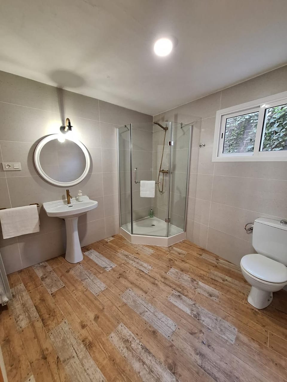 Shower, Bathroom