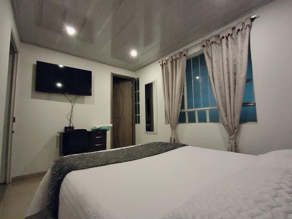 C habitación con baño privado Bed and Breakfast in Bogota