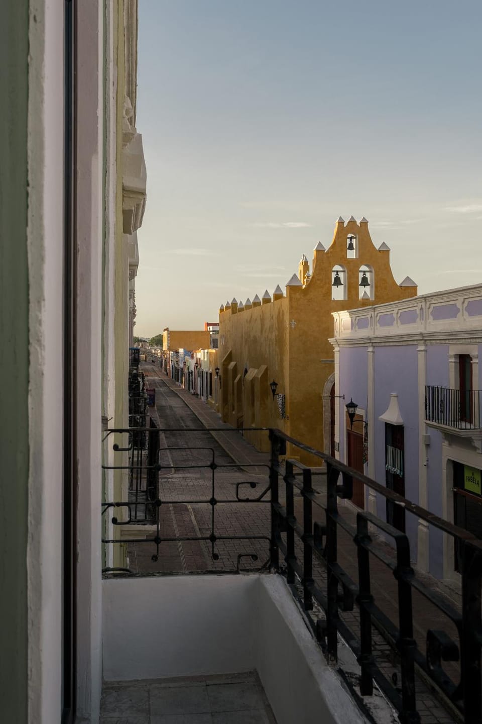 City view, Street view