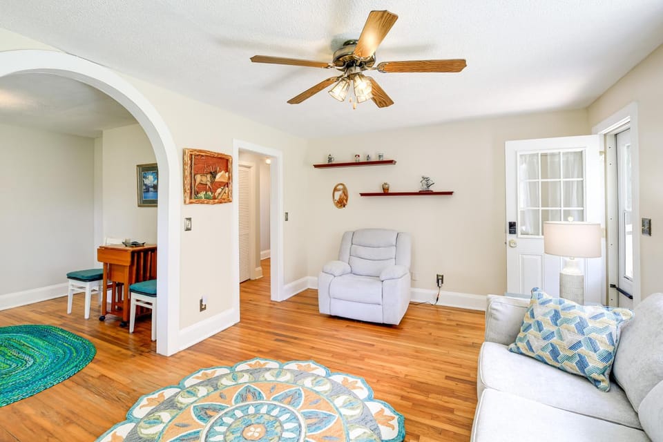 Updated Damascus Cottage on Appalachian Trail! House in Damascus