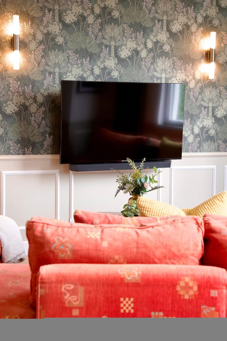 Communal lounge/ TV room, TV and multimedia, Living room, Seating area