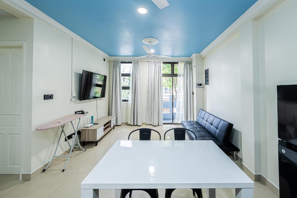 Dining area, Dinner