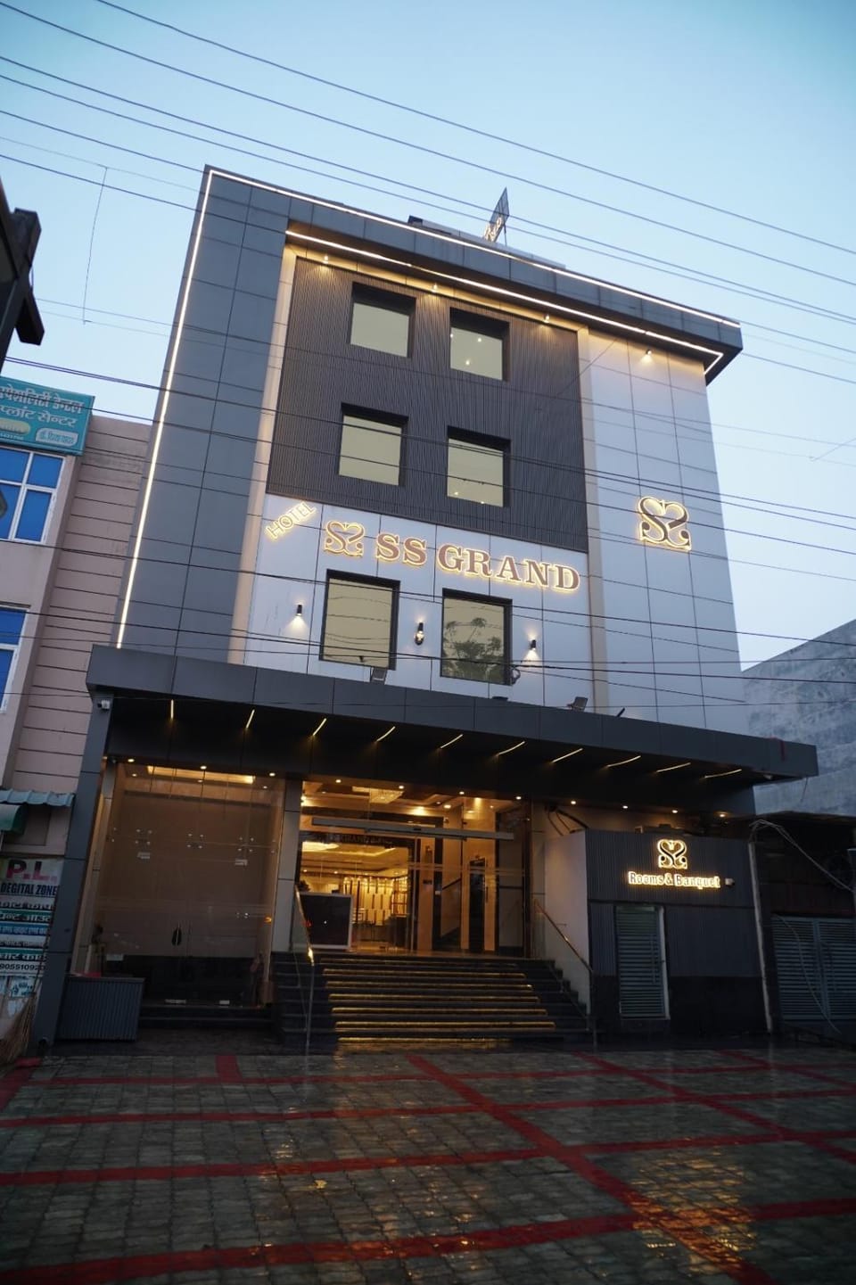 Hotel SS Grand Hotel in Nepal