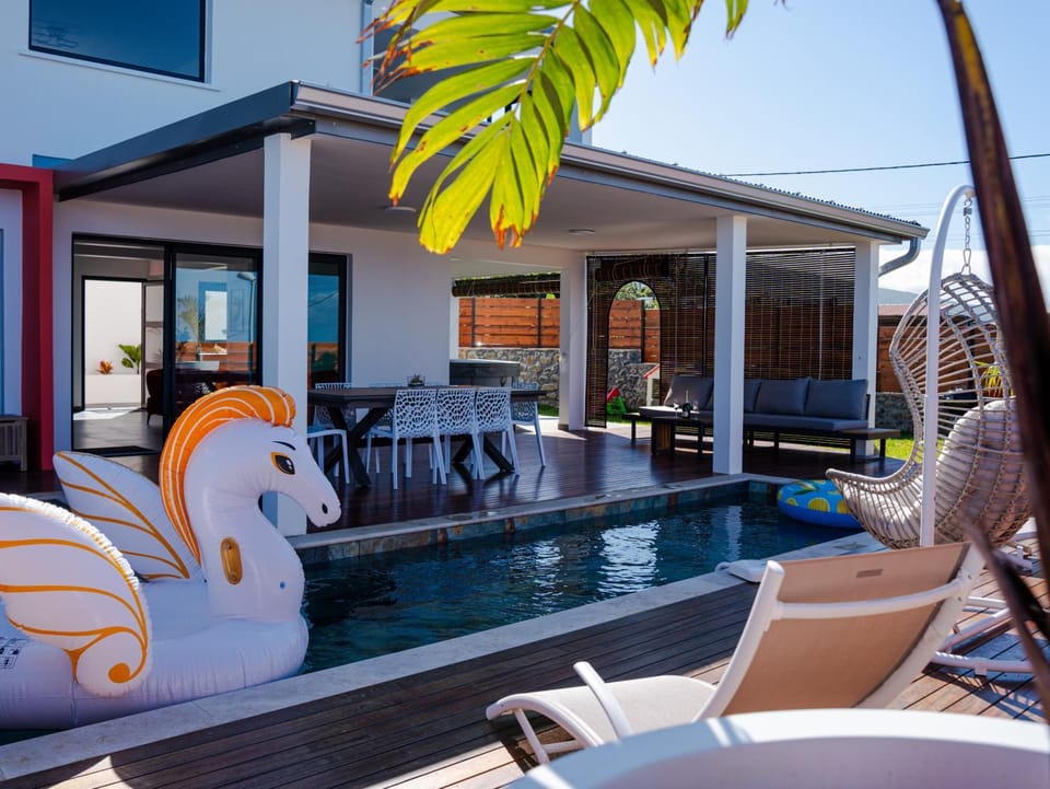Patio, Pool view, Swimming pool