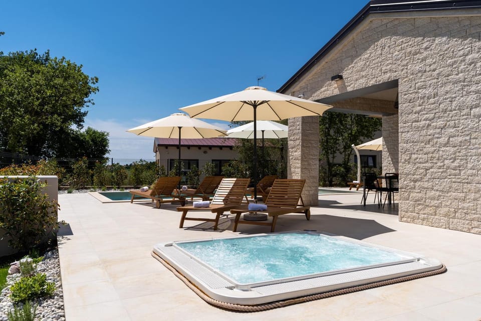 Patio, Hot Tub, Pool view, Swimming pool, sunbed