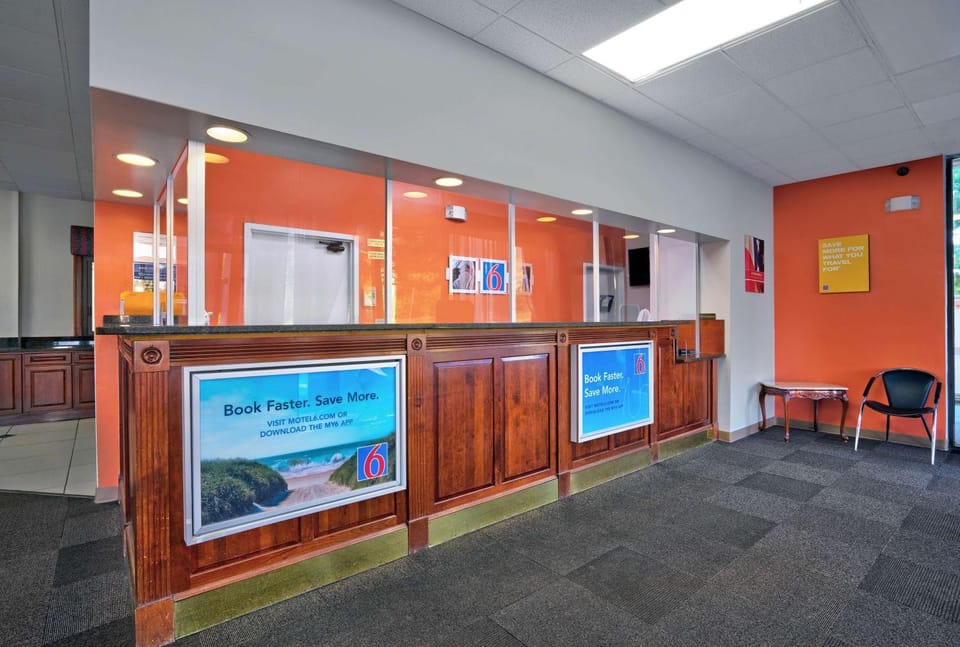 Lobby or reception, On site