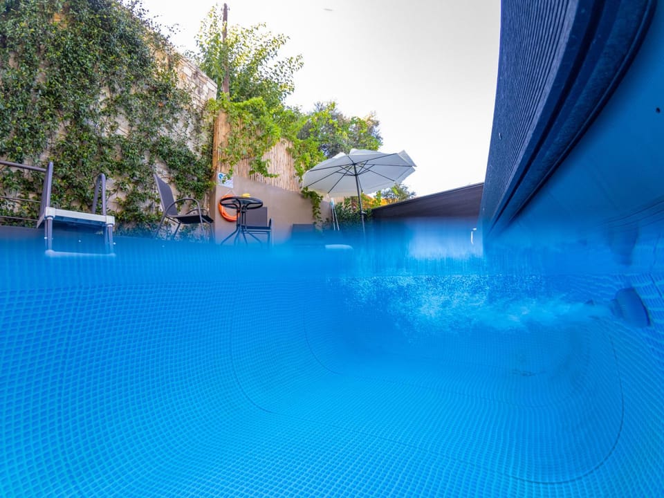 Day, Pool view, Swimming pool, sunbed