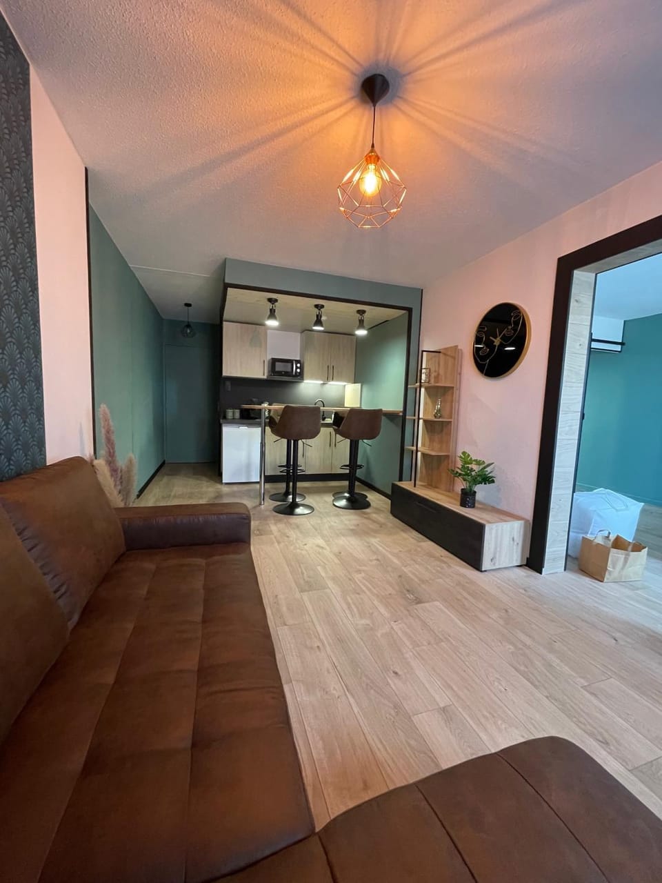 Living room, Dining area