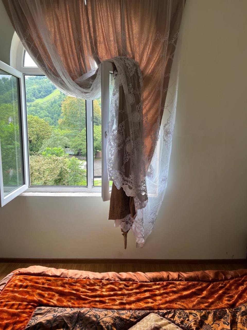 GuestHouse Tekhura Bed and Breakfast in Georgia