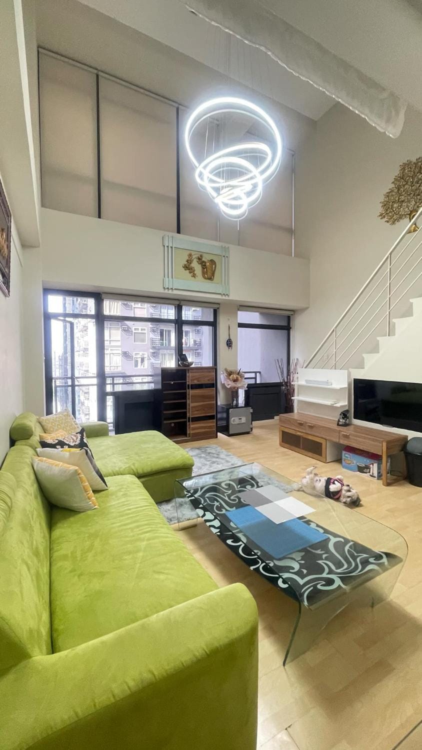 Communal lounge/ TV room, TV and multimedia, Living room, Seating area, Evening entertainment