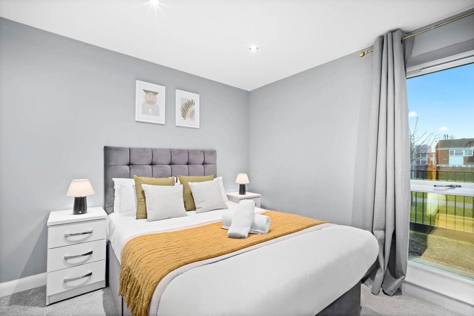 Bed, Bedroom