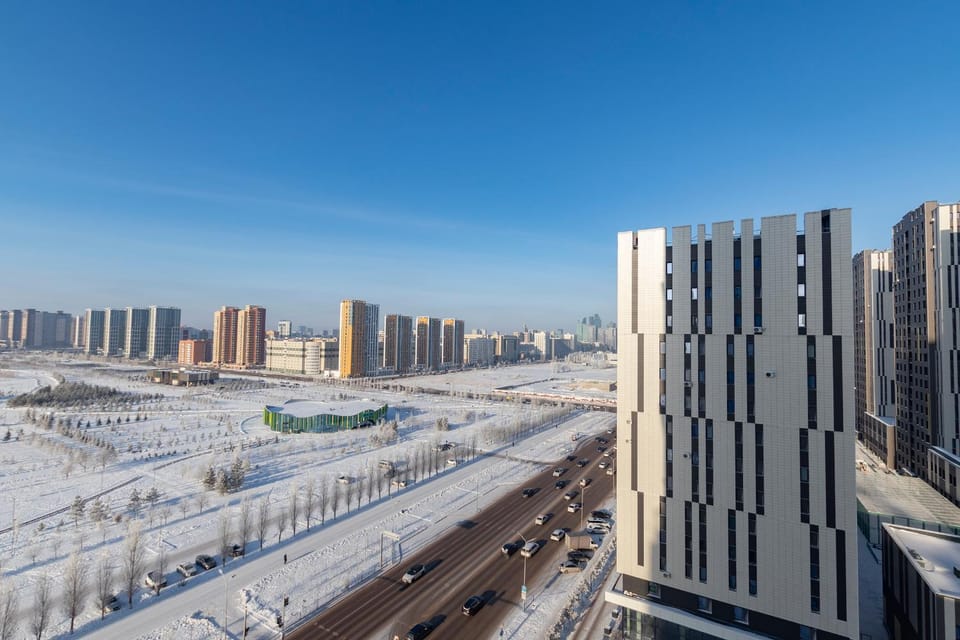 Property building, Day, City view