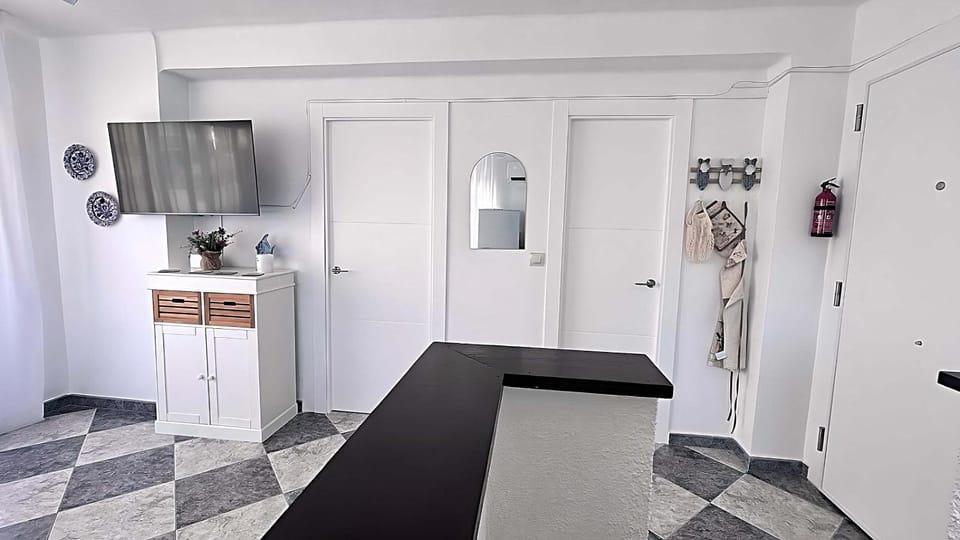 TV and multimedia, Kitchen or kitchenette, air conditioner