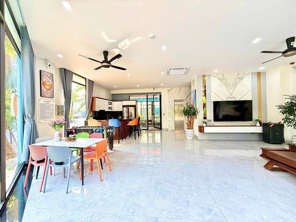 Biệt thự Lavender Flamingo Hải tiến 6 phòng ngủ Villa in Laos