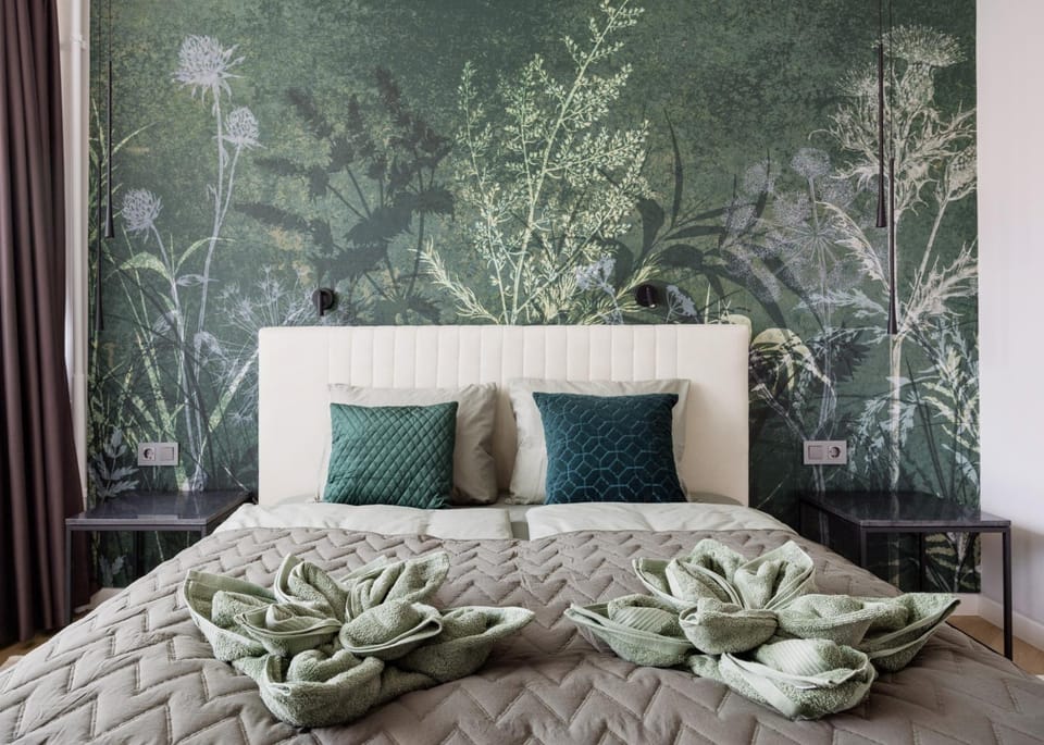 Bed, Bedroom, towels