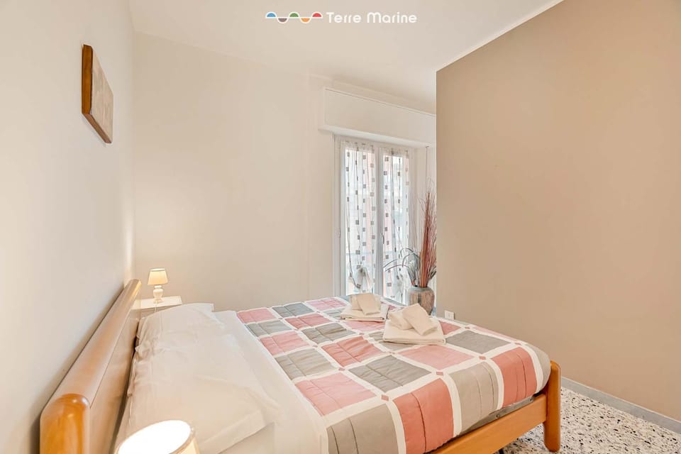 Inside Lerici, free Parking Apartment in Lerici