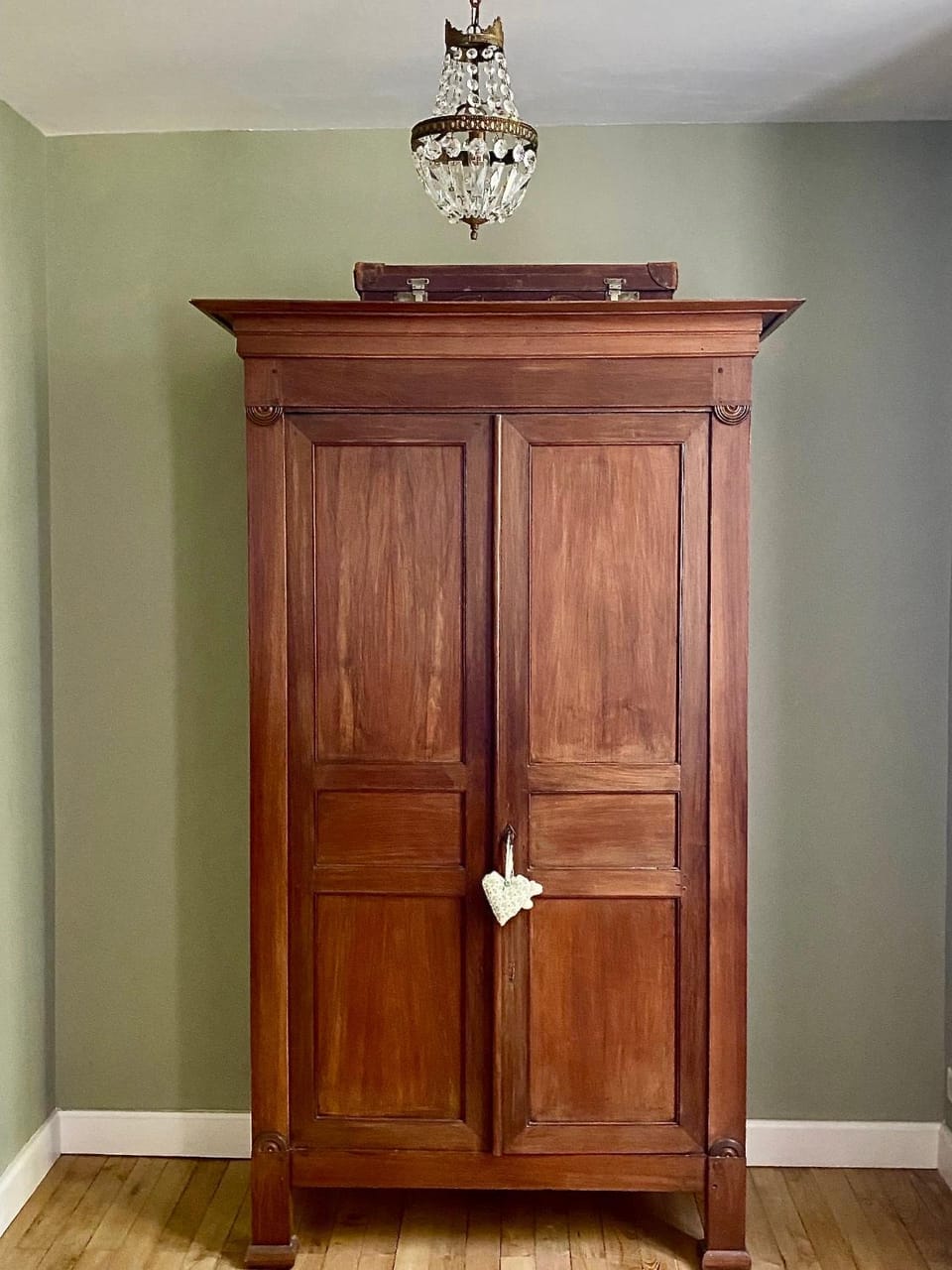 wardrobe