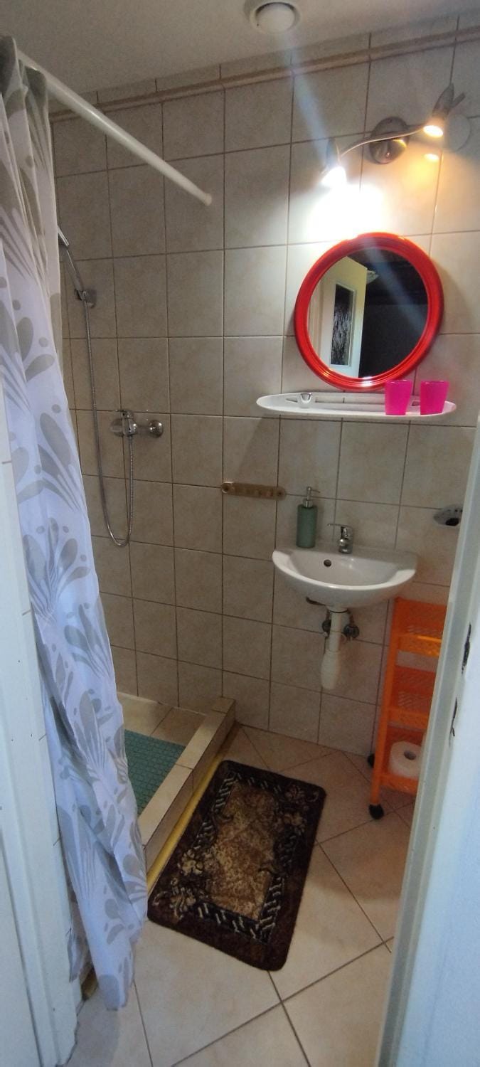 Shower, Toilet, Bathroom