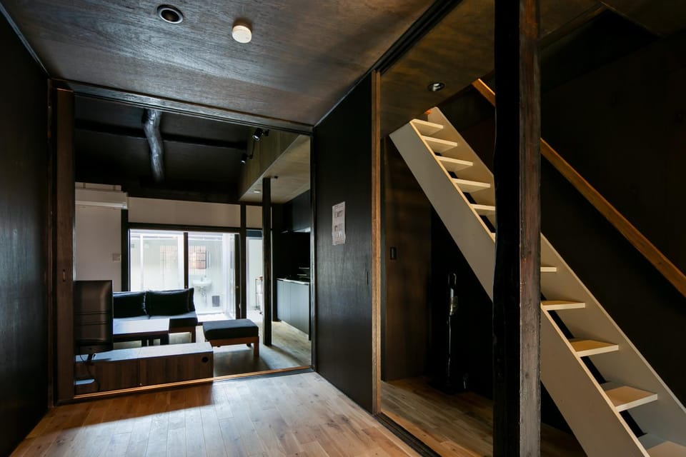 Living room, Photo of the whole room