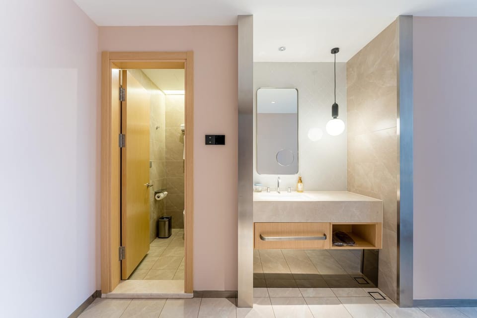 Toilet, Bathroom