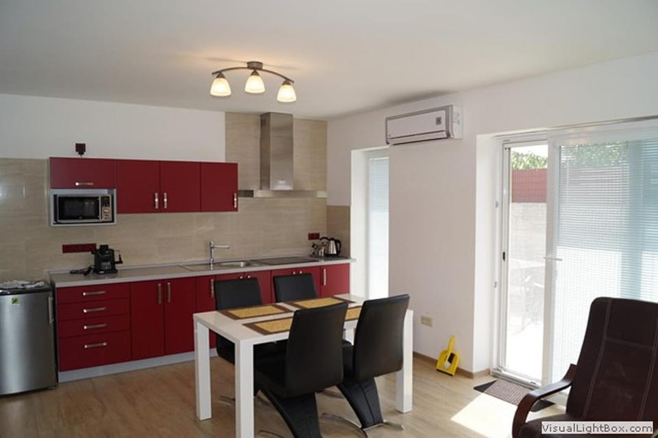 Living room, Communal kitchen