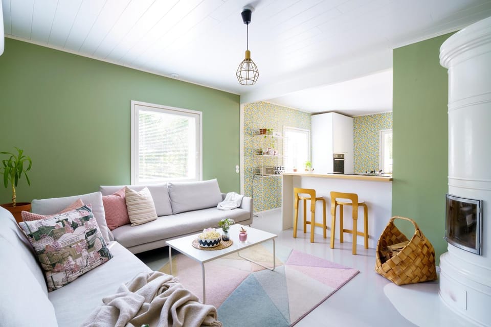 TV and multimedia, Kitchen or kitchenette, Living room, Seating area, Dining area, internet
