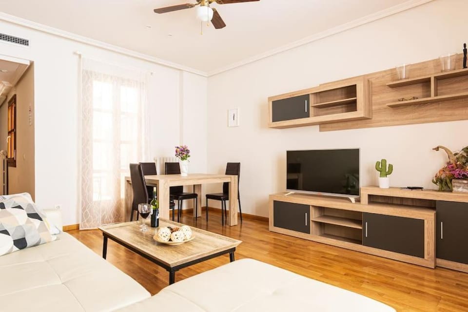 TV and multimedia, Living room, Bedroom, air conditioner