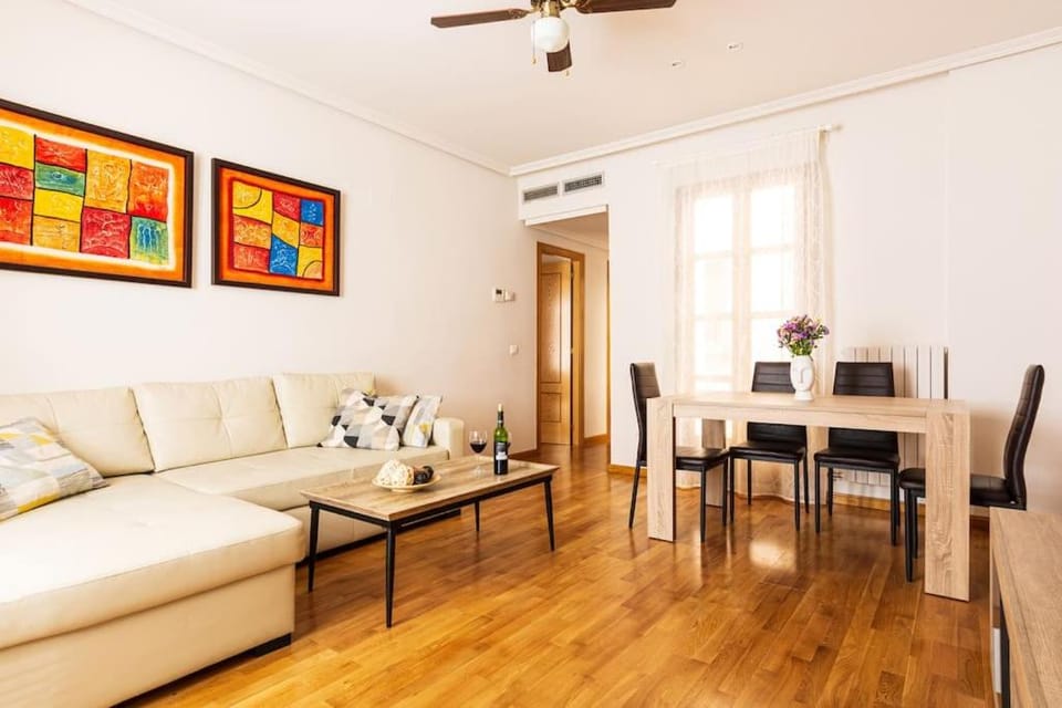 Living room, Dining area, air conditioner