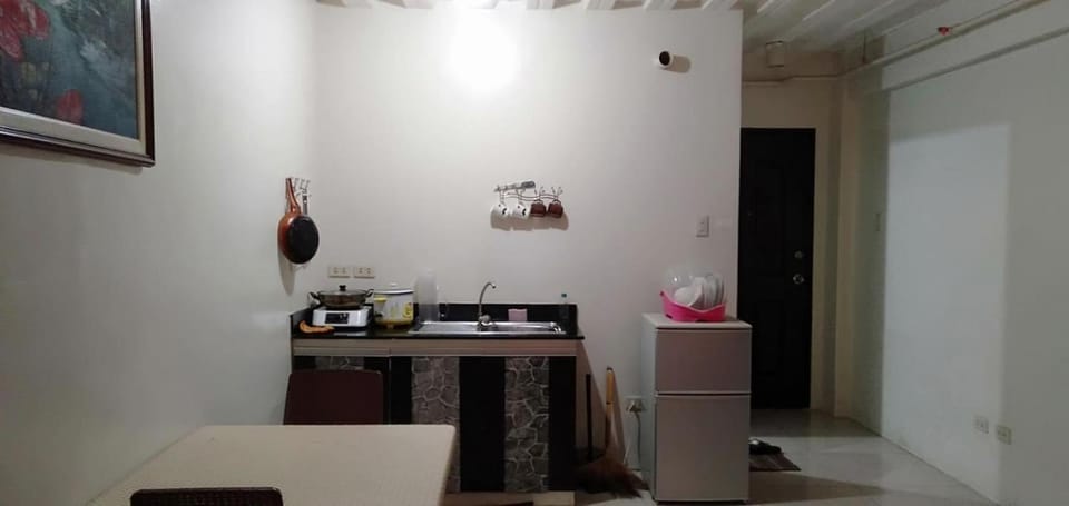 Kassel DORZ Hostel Bldg 16 Condostaycation Bed and Breakfast in Paranaque