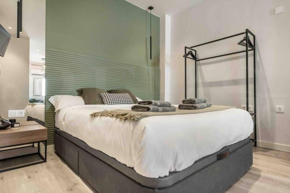 Hidden Gem studio in the heart of Malaga by REMS Apartment in Malaga
