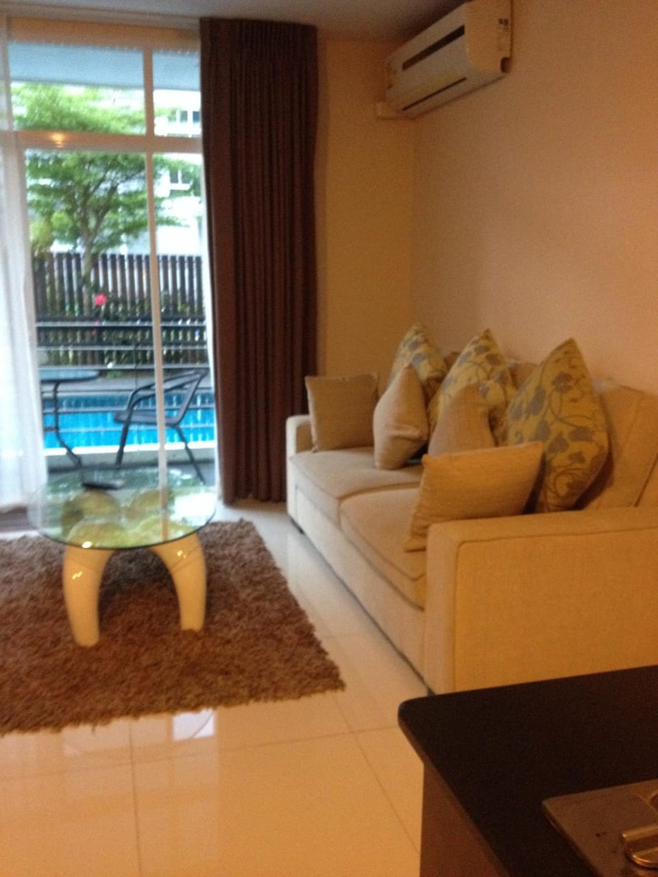 Patio, Patio, Balcony/Terrace, Balcony/Terrace, Living room, Other, Decorative detail, Seating area, Dining area, Pool view, Swimming pool, Swimming pool