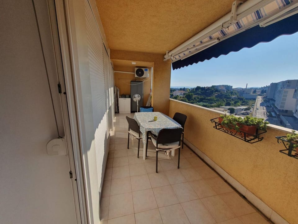 Day, Balcony/Terrace