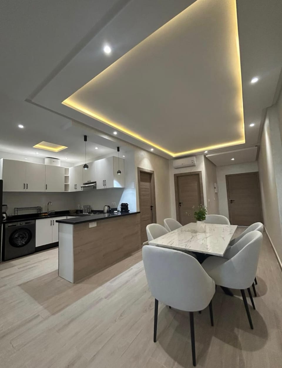 Appartement Haut standing en face de la splendide Marina et à 200m du port de Tanger - Appt 6 Apartment in Tangier