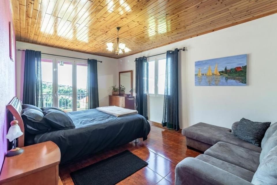 Casa Central - Peceful Mountain Retreat in Calheta Vacation rental in Madeira District