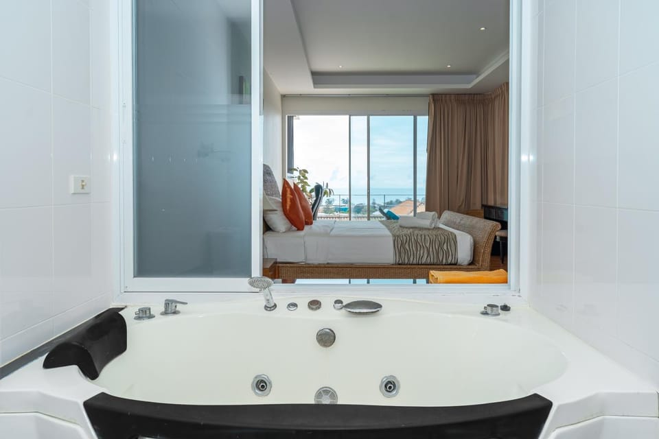 Bathroom, Bath