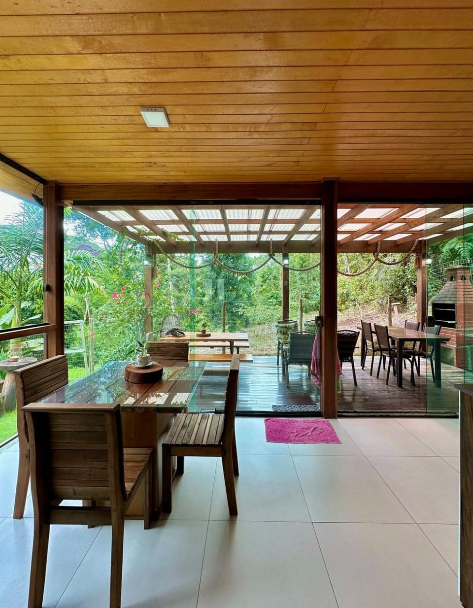 Chalé em Pedra Azul Pet Friendly c Quintal Cercado e Área Gourmet 5min Rota do Lagarto House in State of Espírito Santo, Brazil