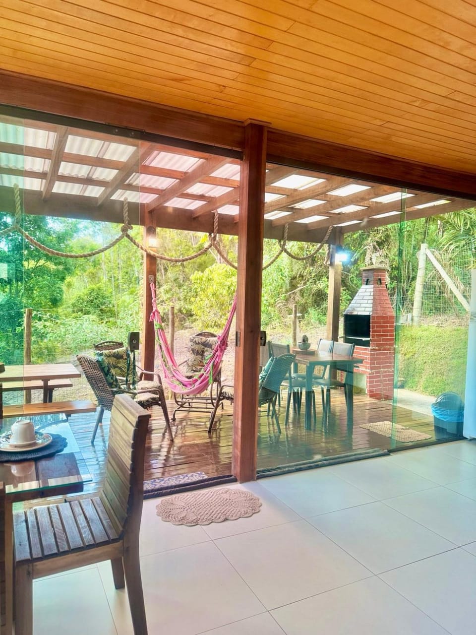 Chalé em Pedra Azul Pet Friendly c Quintal Cercado e Área Gourmet 5min Rota do Lagarto House in State of Espírito Santo, Brazil