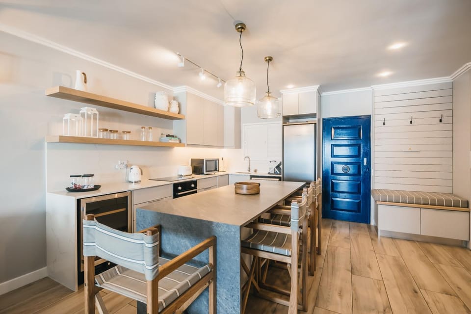 Property building, Breakfast, kitchen