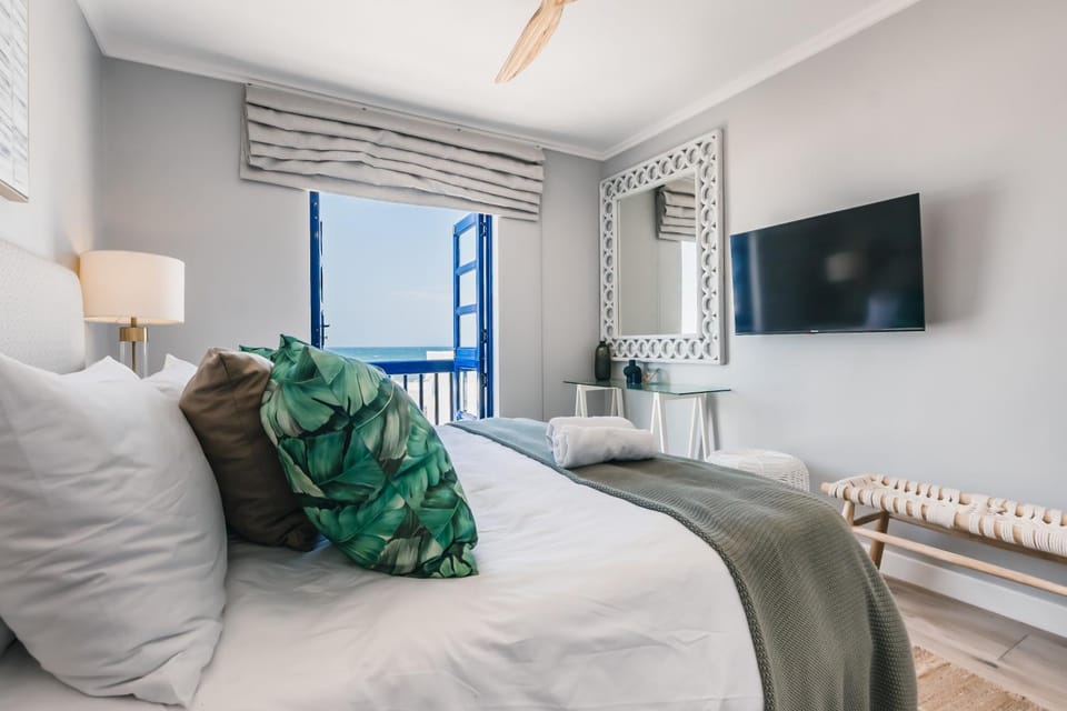 Balcony/Terrace, Bedroom, Sea view, wardrobe