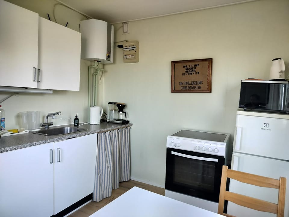 Hytte med udsigt til Stege Nor Campground/ 
RV Resort in Stege